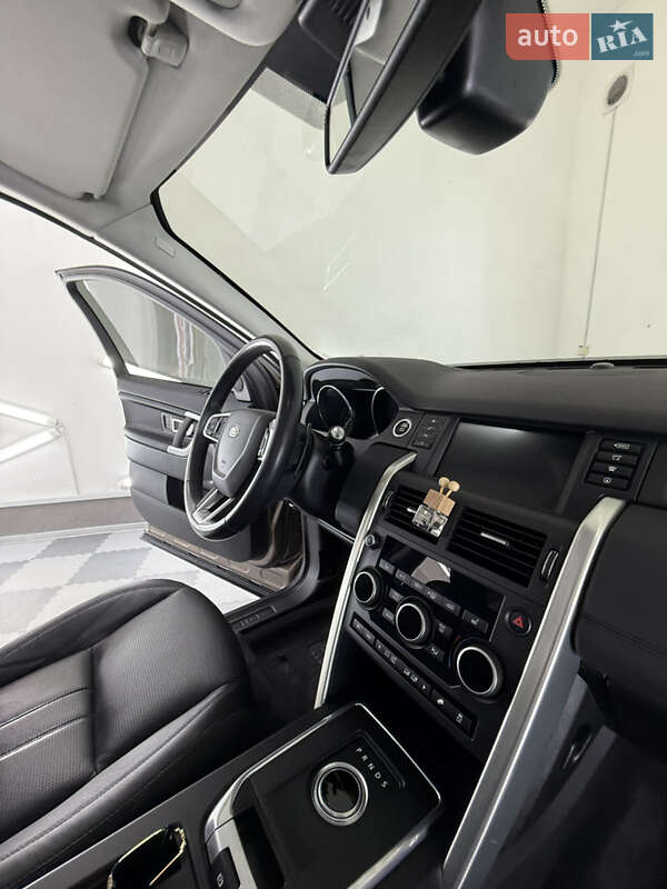 Land Rover Discovery Sport 2015