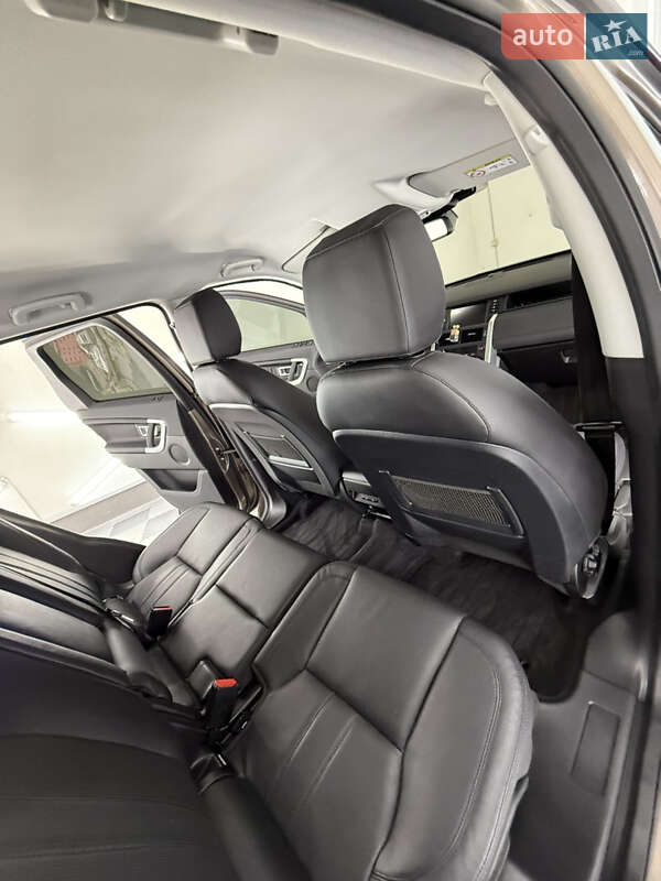 Land Rover Discovery Sport 2015