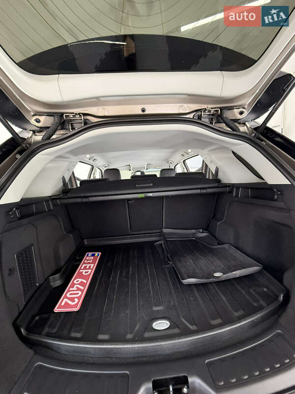 Land Rover Discovery Sport 2015