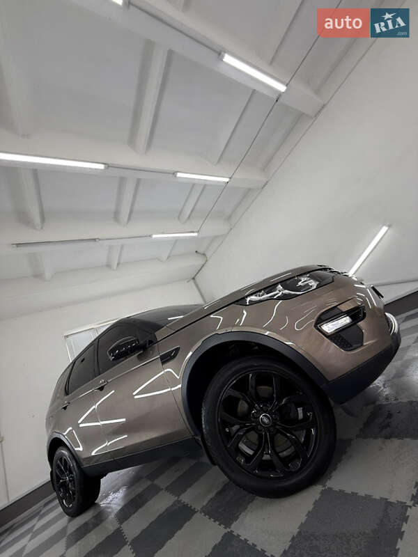 Land Rover Discovery Sport 2015