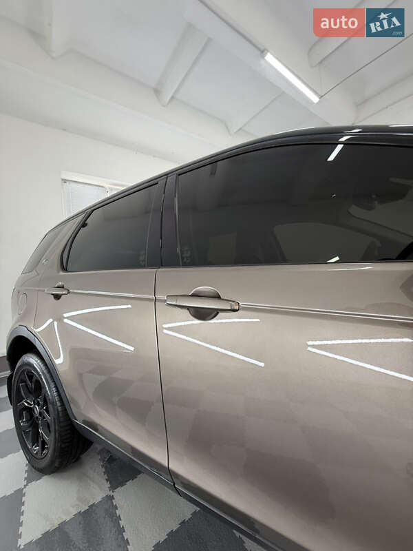 Land Rover Discovery Sport 2015