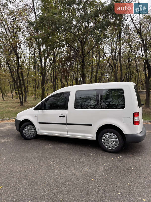 Volkswagen Caddy 2009
