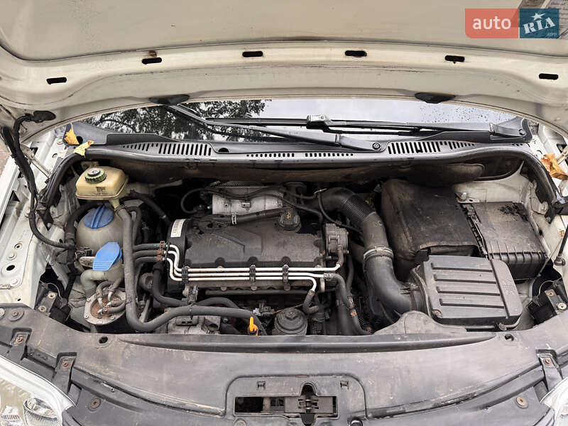 Volkswagen Caddy 2009