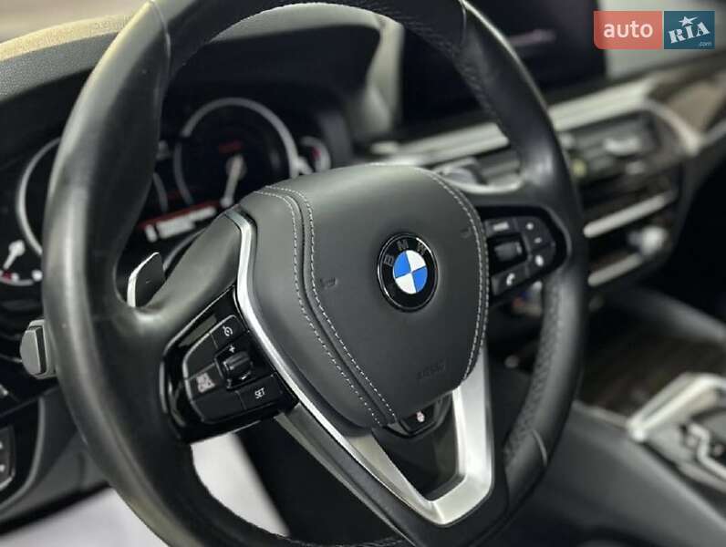 BMW 5 Series 2019
