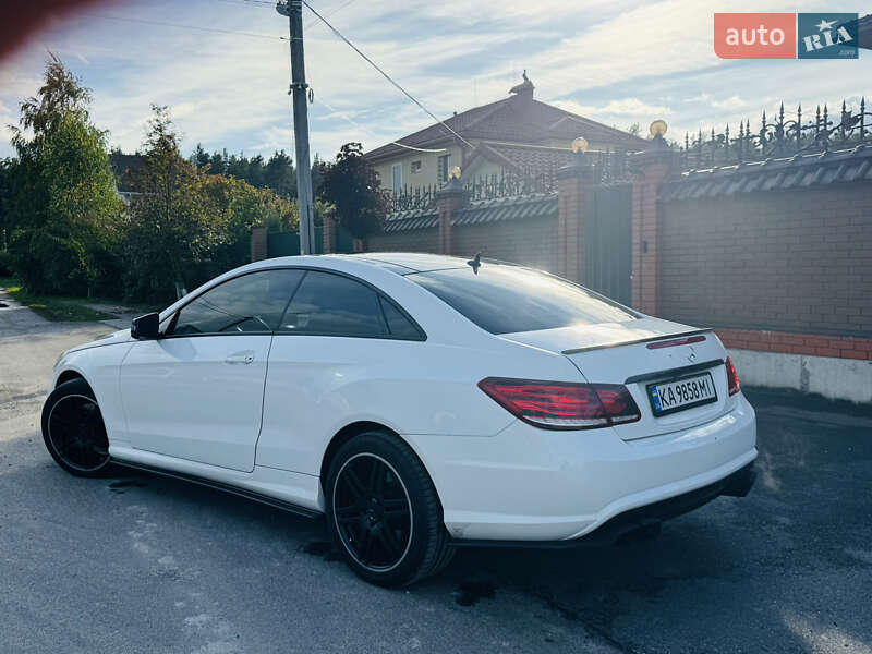 Mercedes-Benz E-Class 2012