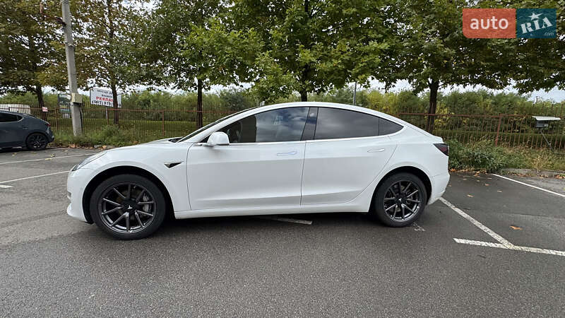 Tesla Model 3 2018