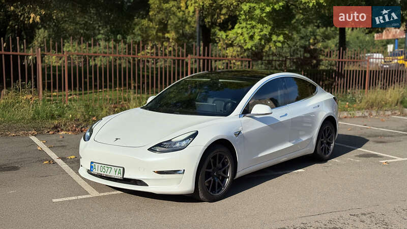Tesla Model 3 2018