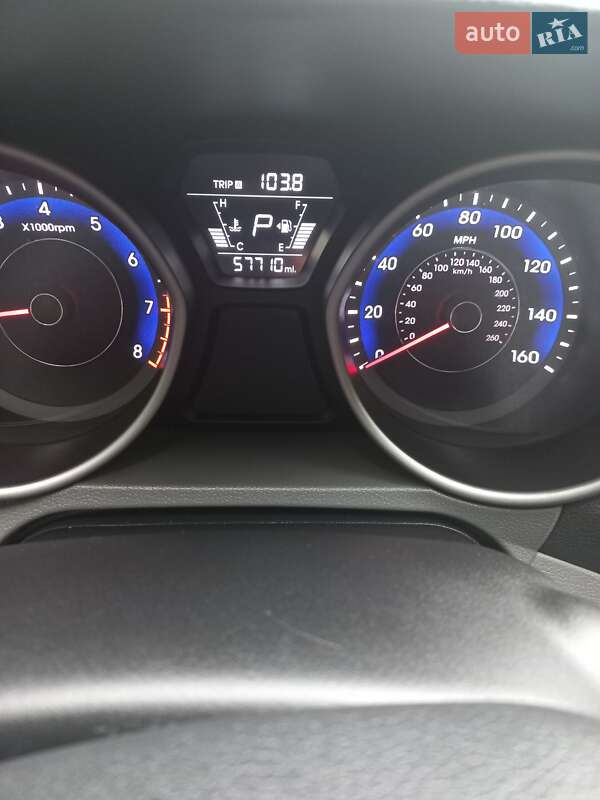 Hyundai Elantra 2015