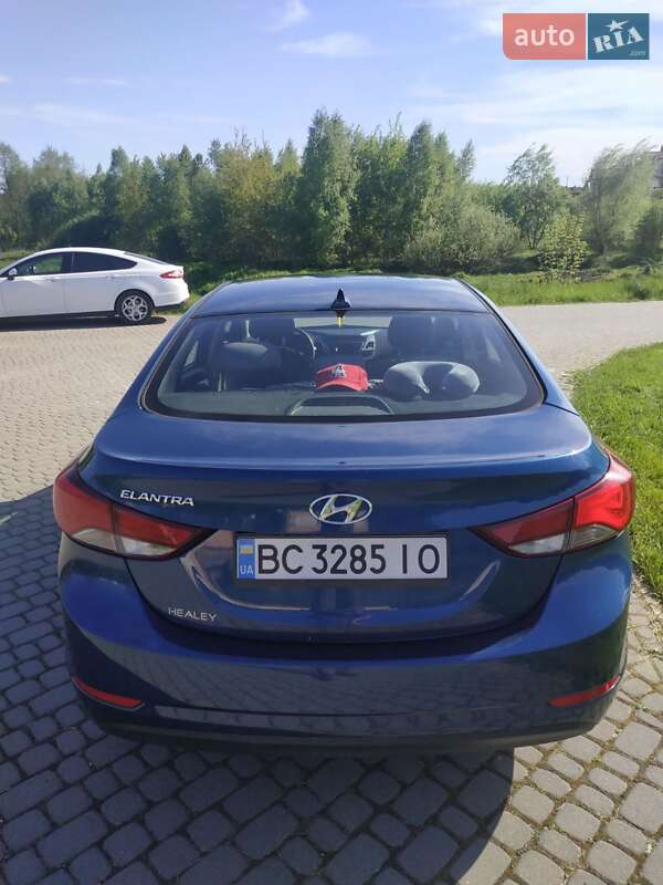Hyundai Elantra 2015