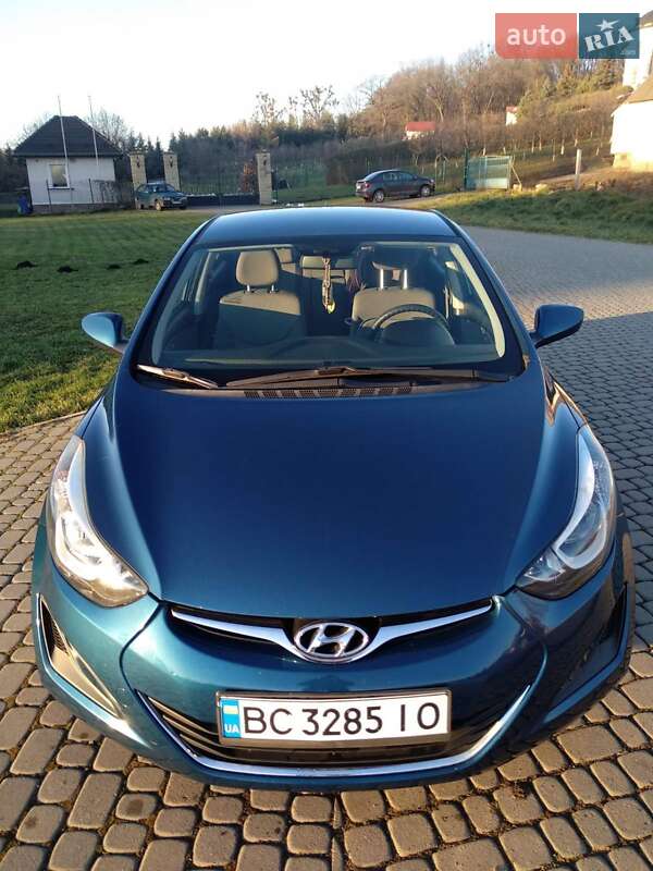 Hyundai Elantra 2015