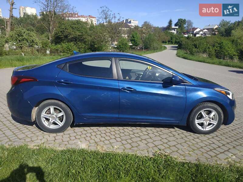 Hyundai Elantra 2015