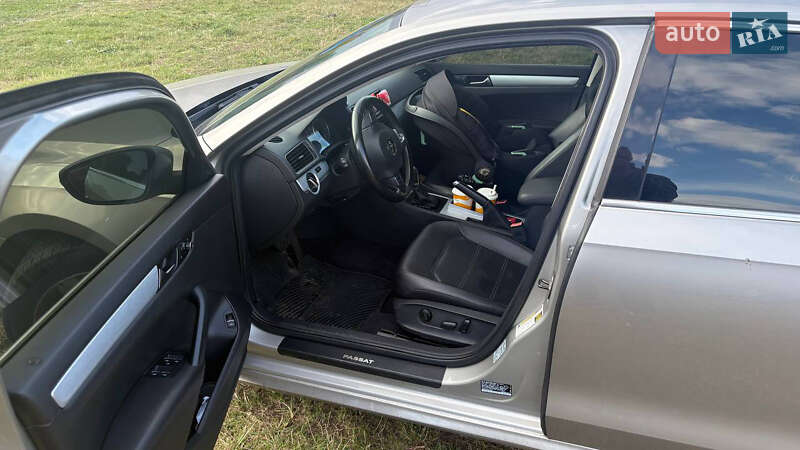 Volkswagen Passat 2011