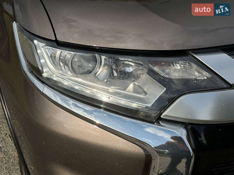 Mitsubishi Outlander 2020