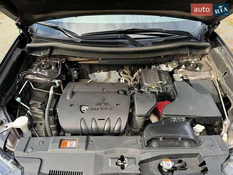 Mitsubishi Outlander 2020