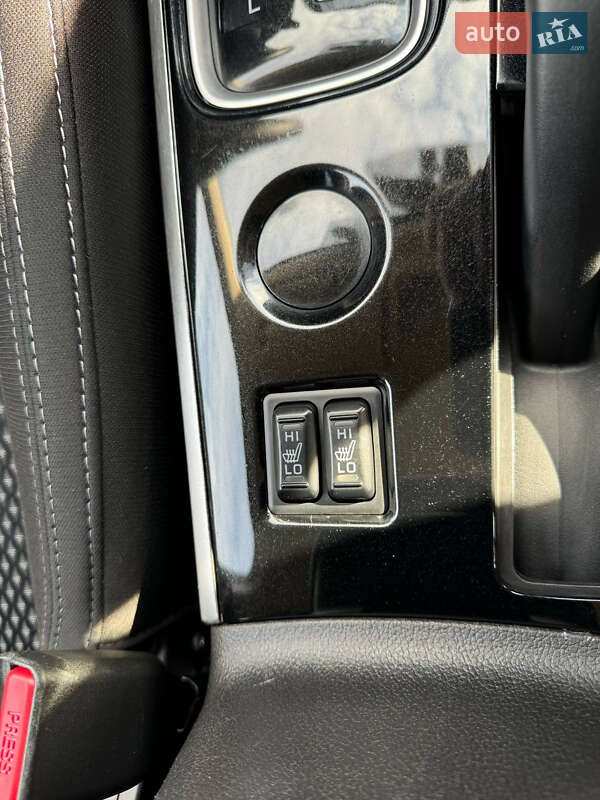 Mitsubishi Outlander 2020