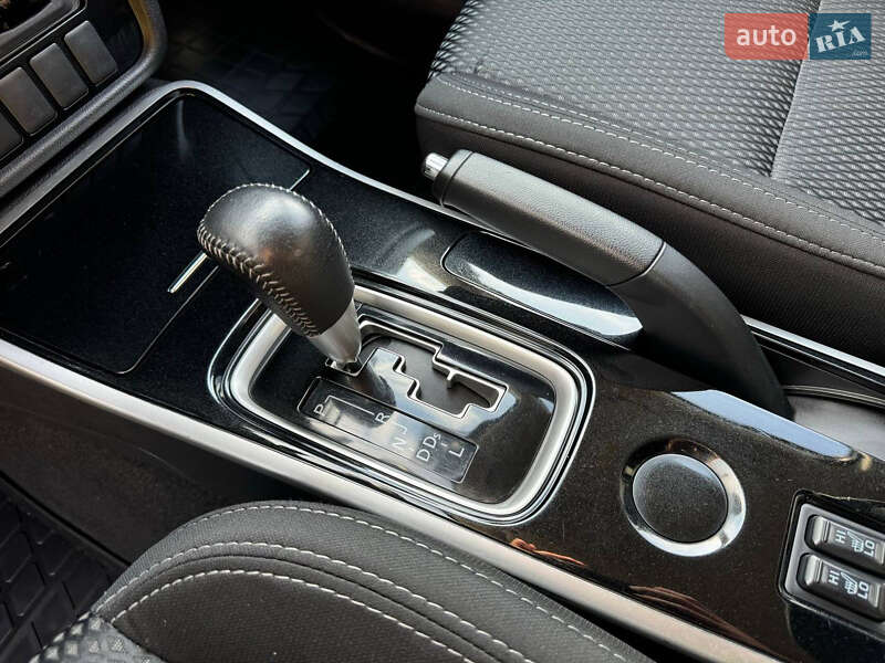 Mitsubishi Outlander 2020