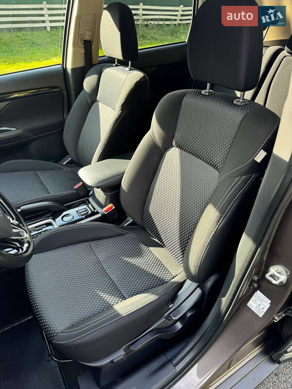 Mitsubishi Outlander 2020