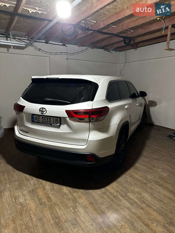 Toyota Highlander 2017