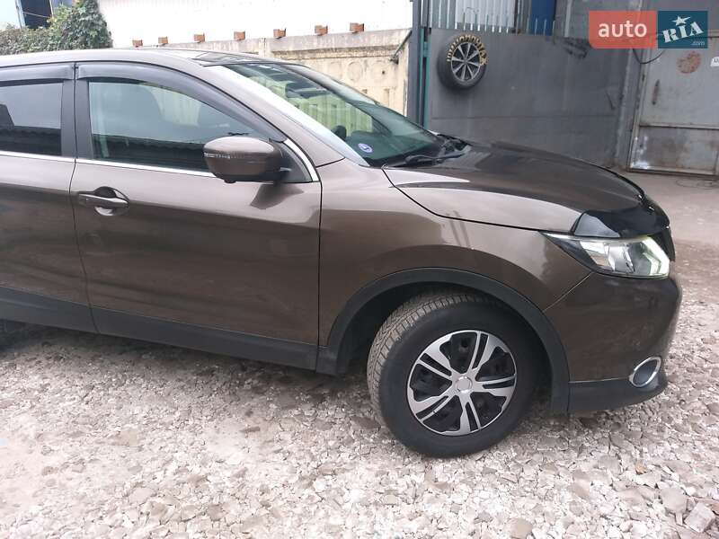 Nissan Qashqai 2015