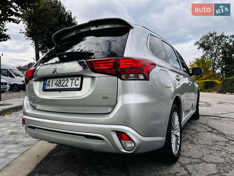 Mitsubishi Outlander 2022