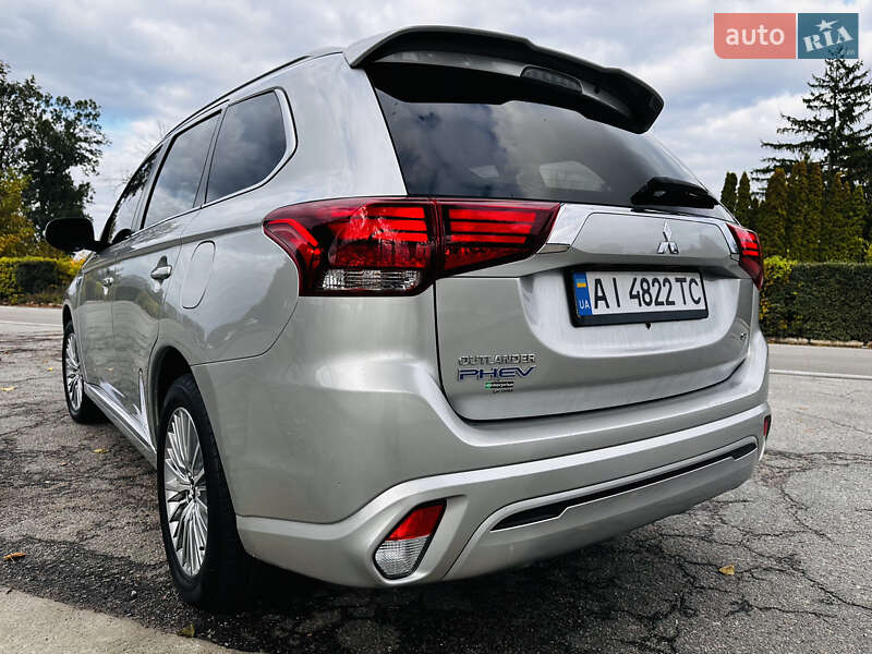 Mitsubishi Outlander 2022