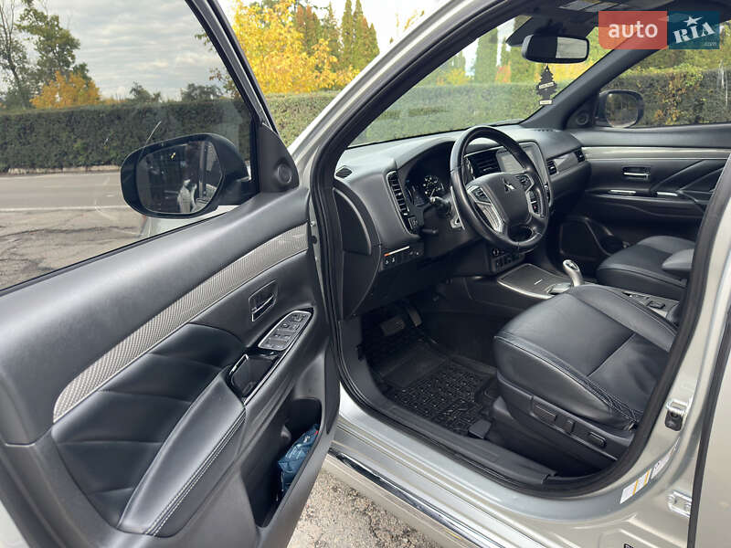 Mitsubishi Outlander 2022