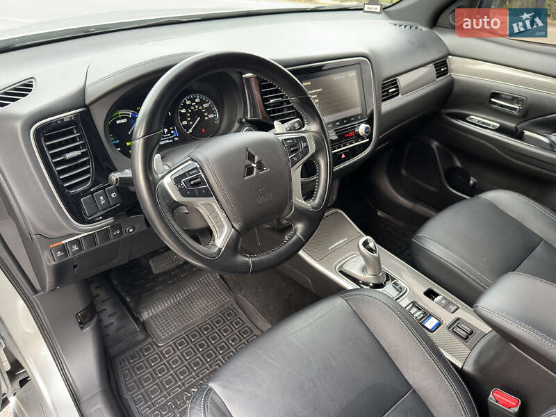 Mitsubishi Outlander 2022