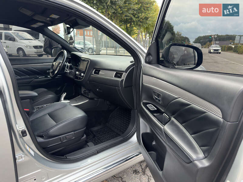 Mitsubishi Outlander 2022