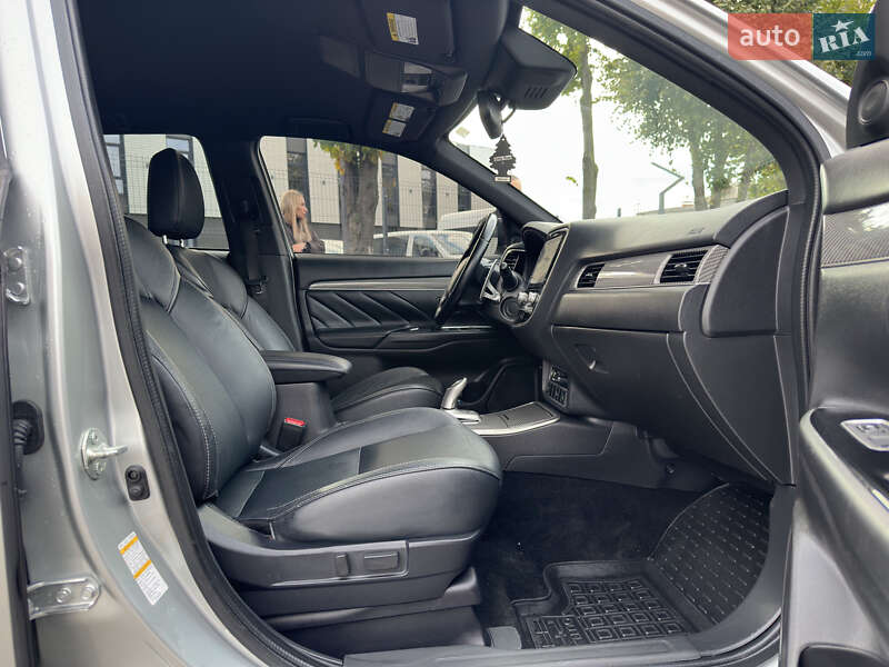 Mitsubishi Outlander 2022