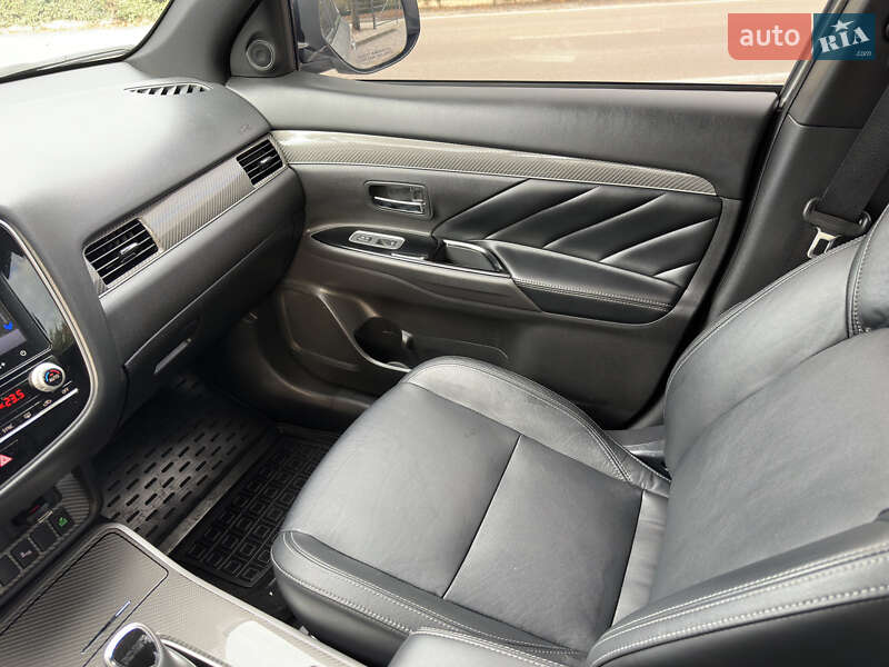 Mitsubishi Outlander 2022