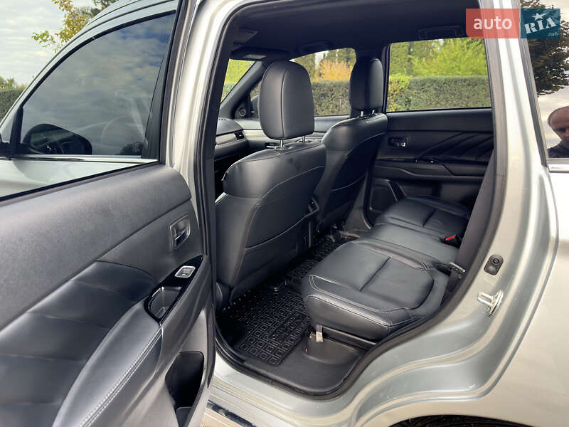 Mitsubishi Outlander 2022