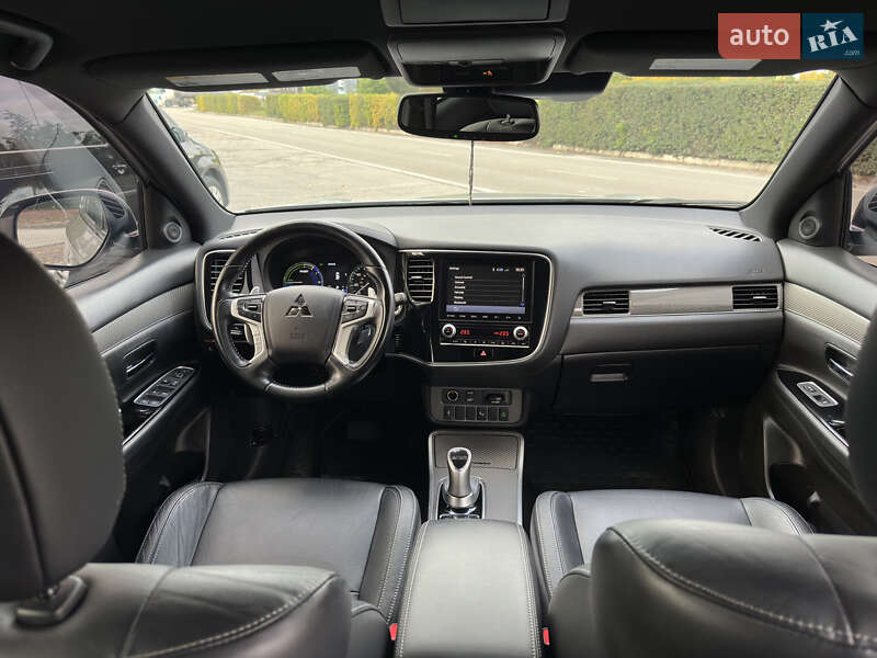 Mitsubishi Outlander 2022