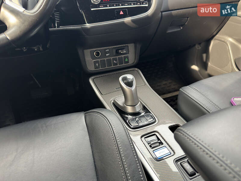 Mitsubishi Outlander 2022