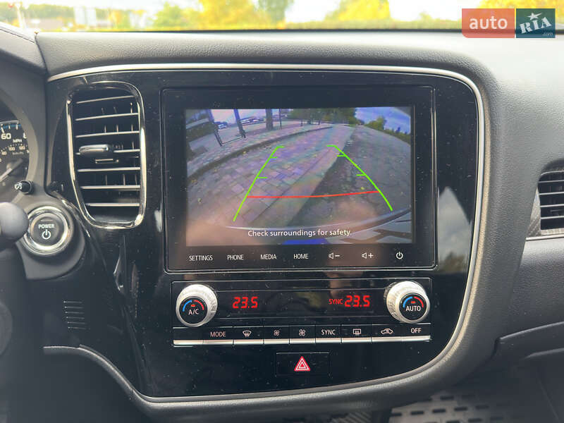 Mitsubishi Outlander 2022