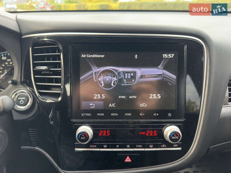 Mitsubishi Outlander 2022