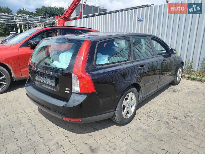 Volvo V50 2009