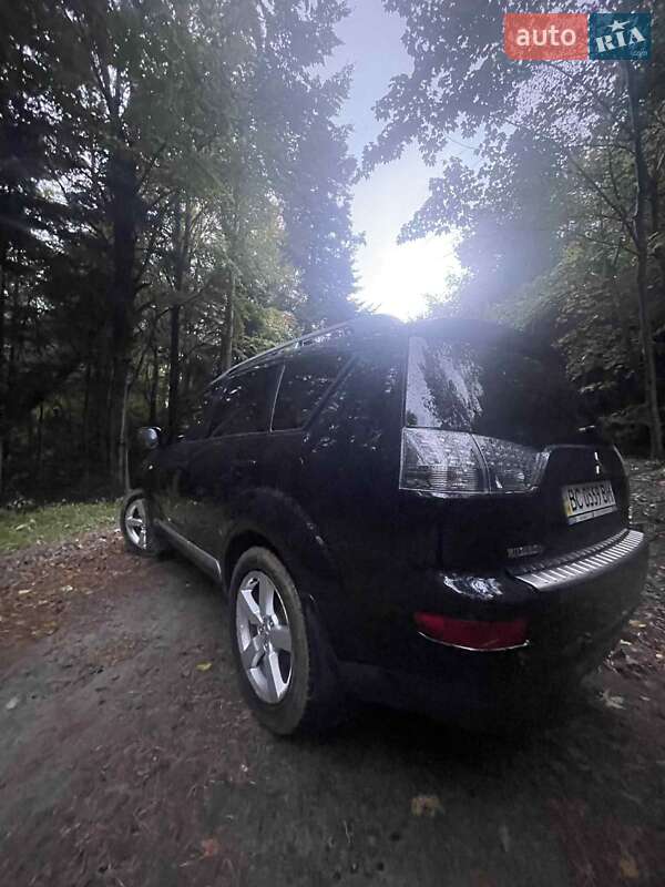 Mitsubishi Outlander XL 2008