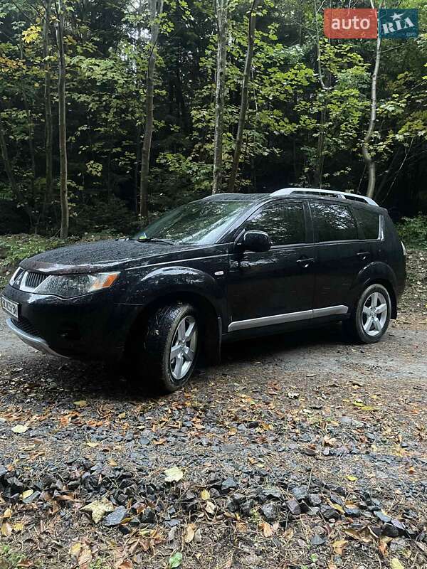 Mitsubishi Outlander XL 2008