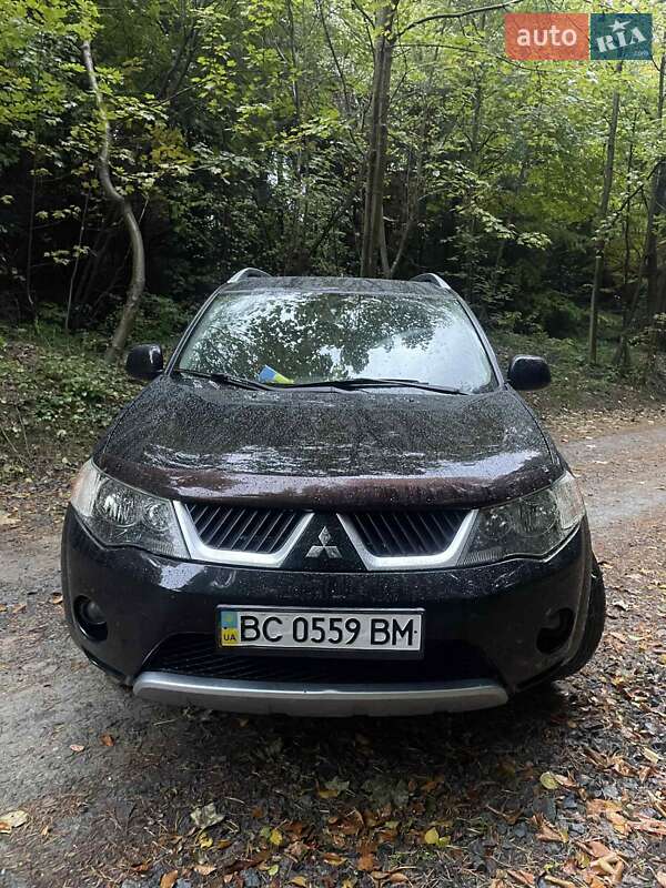 Mitsubishi Outlander XL 2008