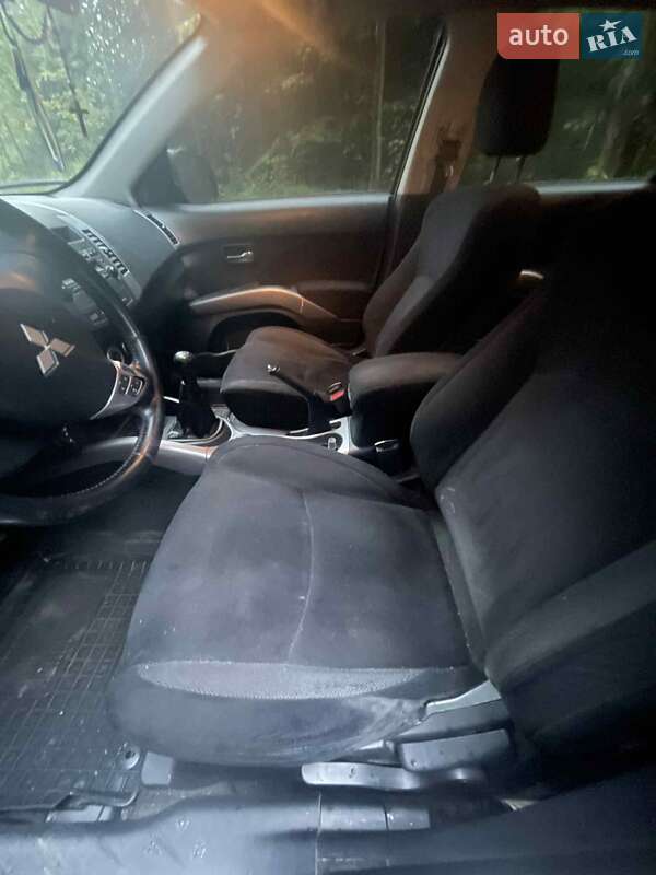 Mitsubishi Outlander XL 2008