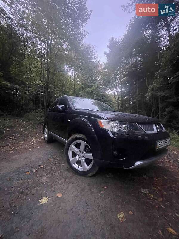 Mitsubishi Outlander XL 2008