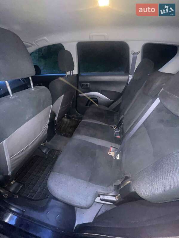 Mitsubishi Outlander XL 2008