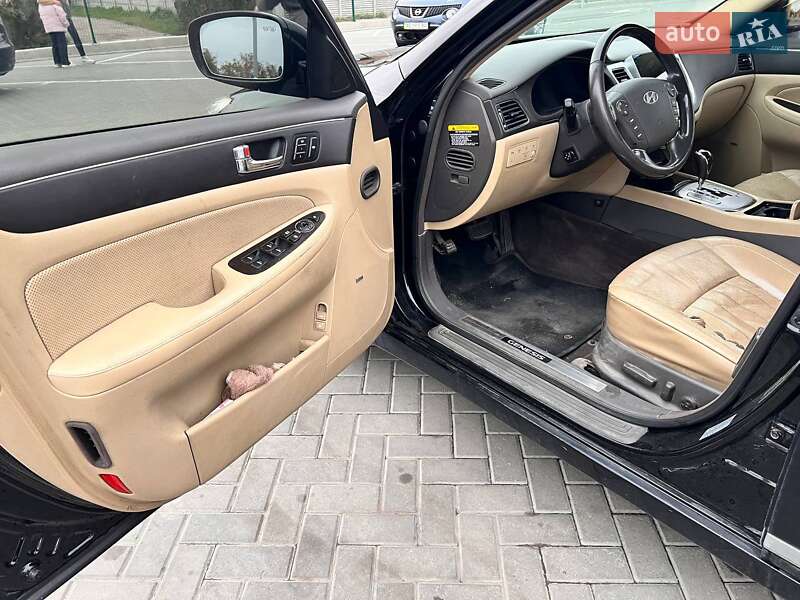 Hyundai Genesis 2008