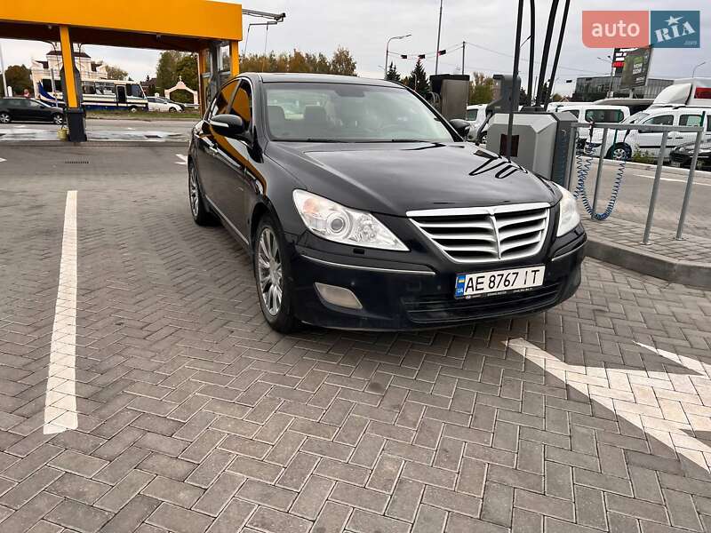 Hyundai Genesis 2008