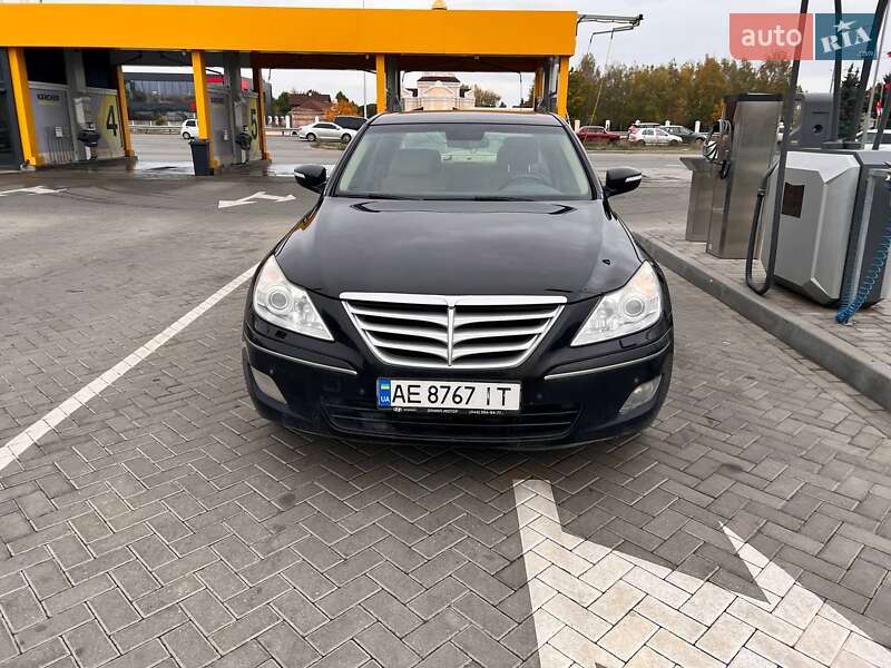 Hyundai Genesis 2008