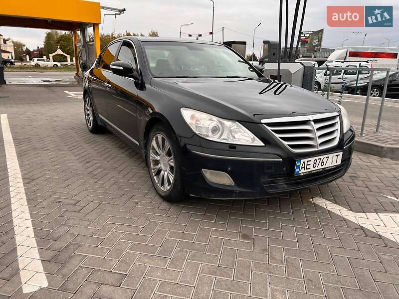 Hyundai Genesis 2008