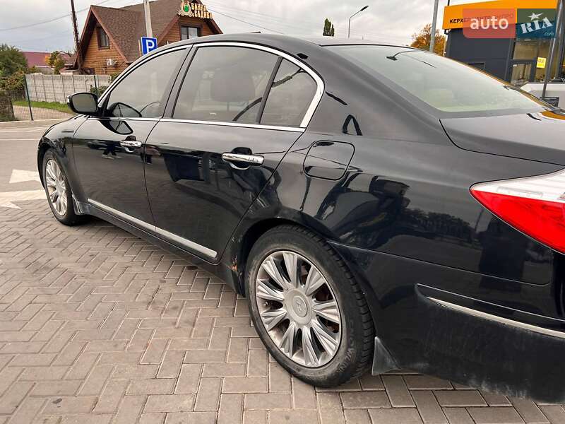 Hyundai Genesis 2008