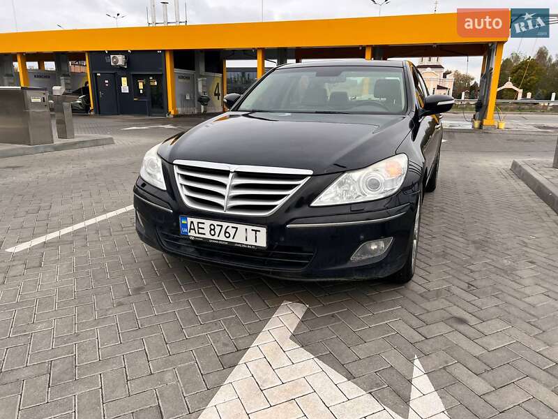 Hyundai Genesis 2008