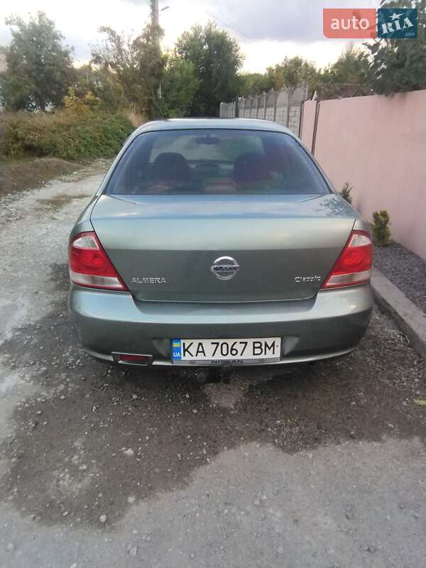 Nissan Almera 2008