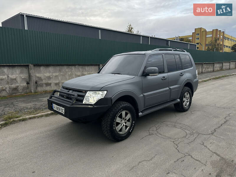 Mitsubishi Pajero 2008